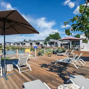 lodges-de-camargue.fr-provencehotel.com/