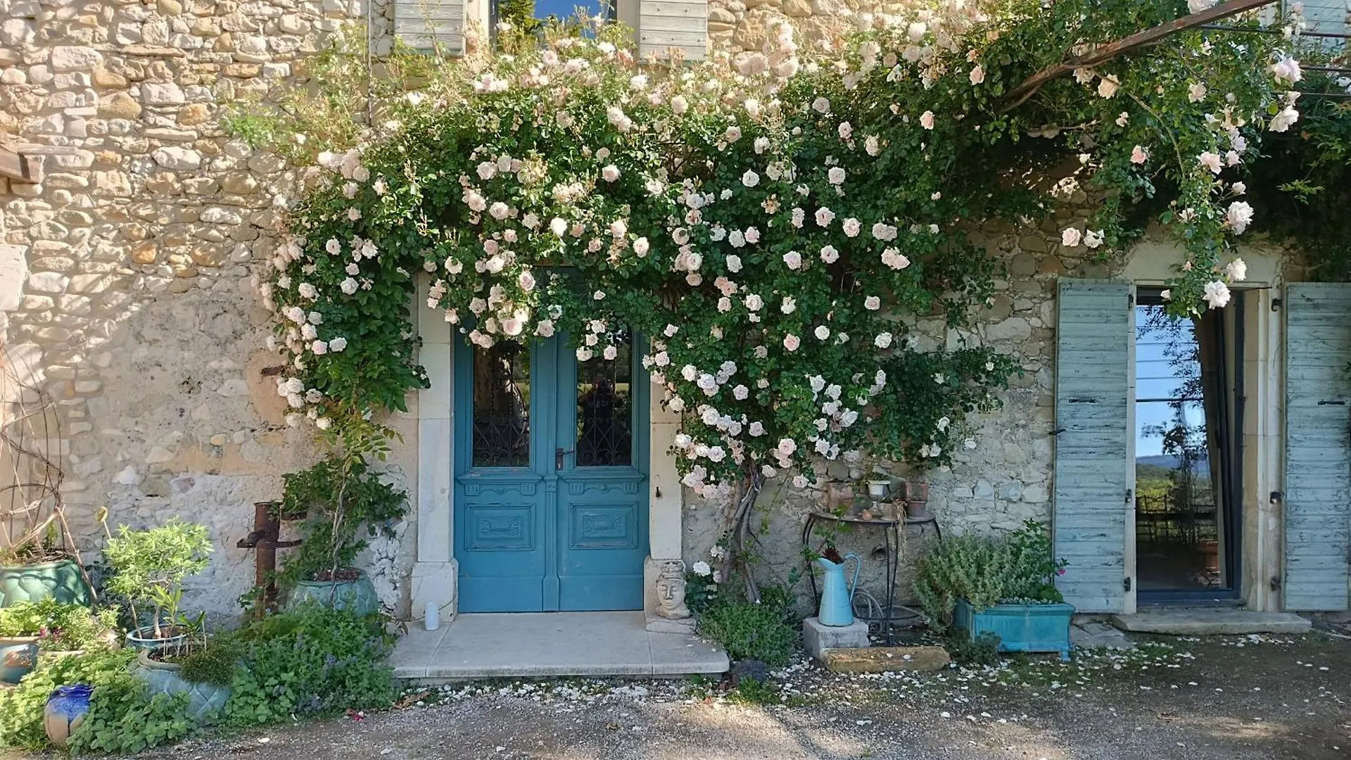 La Boheme La Belle Etoile Petit Dejeuner Compris Charols 0*,  France